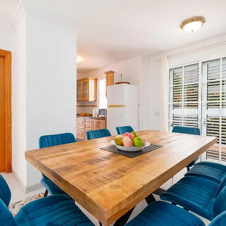 Helena By וילה פוארטו דל כרמן