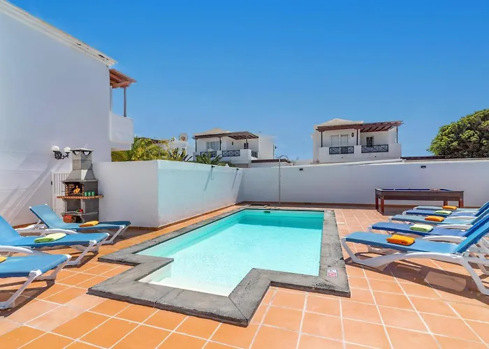 וילה Helena By *